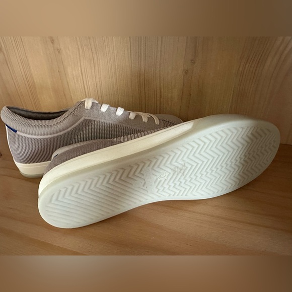 Rothy's The Lace Up Sneaker NWOT - Picture 4 of 5